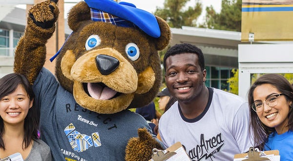 New Students | Apply | Undergraduate Admissions | UC Riverside